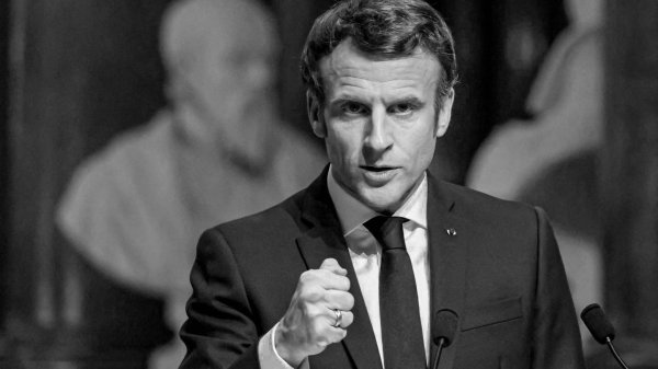 Macron en Afrique. Changer la forme, garder l'essentiel de la Françafrique