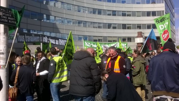 Un travailleur SNCF interdit de département suite à la manifestation parisienne du 9 avril