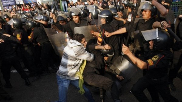 5 ans de prison ferme pour 152 personnes ayant manifesté contre le gouvernement en Égypte