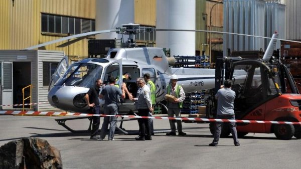 GM&S : un hélicoptère contre le blocus de l'usine PSA de Sept-Fons