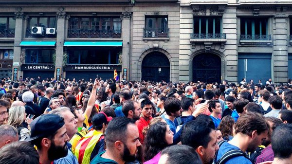 La grève générale en Catalogne est très suivie et les manifestations sont déjà massives 