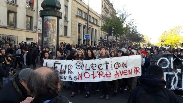 Dix lycées bloqués et 500 lycéens en manif contre le Plan Vidal