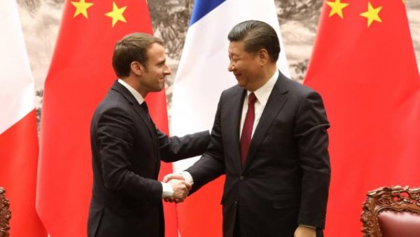 En voyage en Chine, Macron revendique une commande de 184 A320