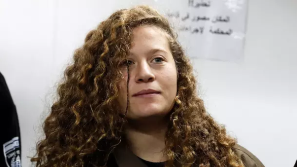 « Aidez à libérer ma fille ». L'appel poignant de Bassem Tamimi pour sortir Ahed de prison