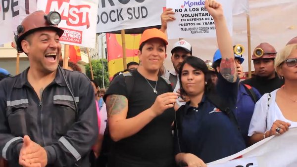 Vidéo. Des travailleurs en lutte en Argentine envoient leur soutien aux cheminots et étudiants mobilisés