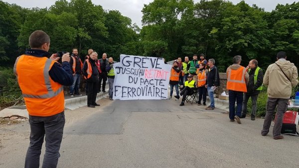 Les cheminots d'Achères exigent aux syndicats une « semaine sans cheminots »