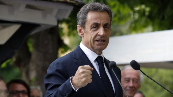 Sarkozy. Plus à droite que lui, compliqué…