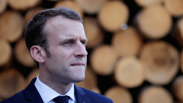 Macron invite les présidents des régions à Matignon pour obtenir des relais pour ses réformes