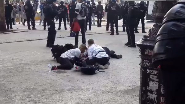 « Va maigrir salope ». Appel à témoins pour Nerimene, 22 ans, violentée et insultée par la police à Bastille