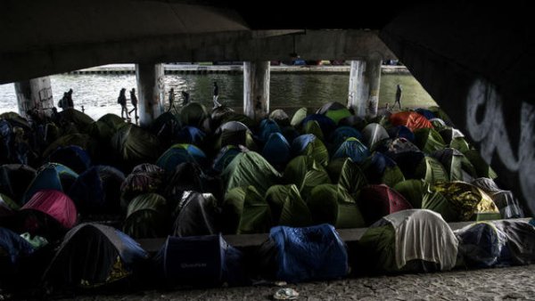 Traque des migrants : la police force le 115 à transmettre les informations des sans-papiers hébergés