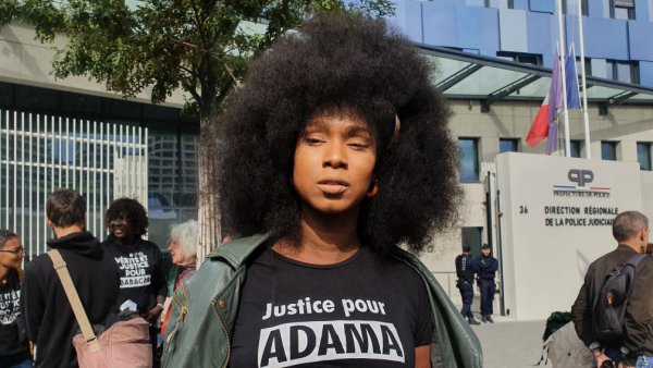 Mise en examen d'Assa Traoré : le harcèlement doit cesser ! Justice et vérité pour Adama !