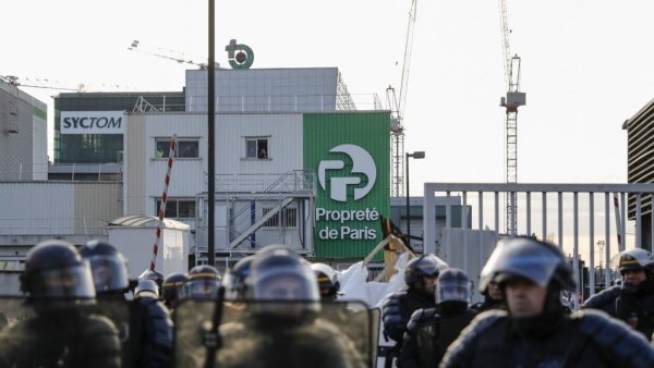 Grève des éboueurs de Paris : la mobilisation continue malgré la répression