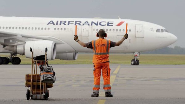Scandale Air France : 7 milliards de prêts pour un plan de « départs volontaires » !