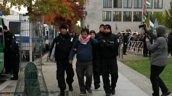 La police allemande arrête des juifs et les accuse « d'antisémitisme »
