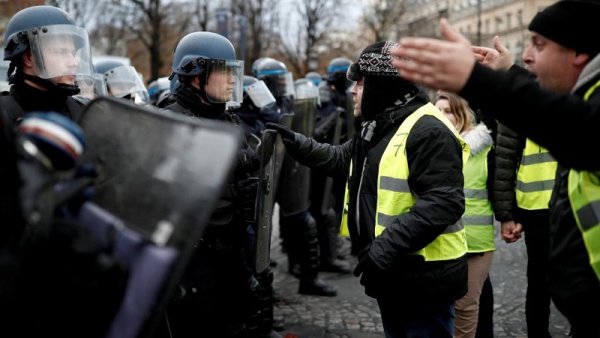 Amnesty International dénonce l'« arsenal législatif français » déployé contre les manifestants