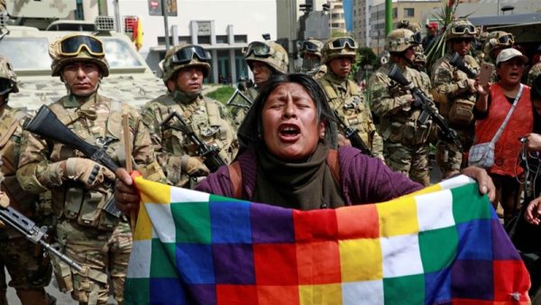 Elections présidentielles en Bolivie : entre rumeurs de fraude et militarisation