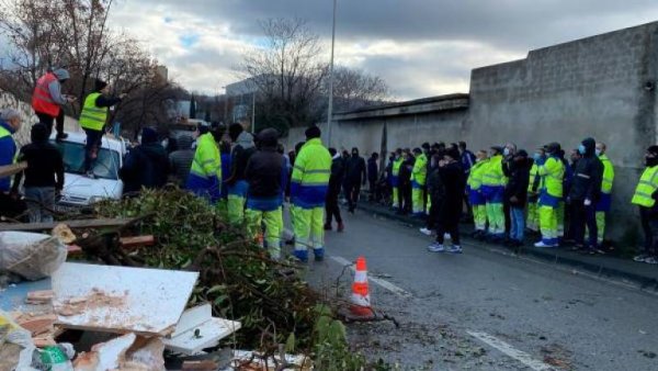 Marseille. 12ème jour de grève des éboueurs contre le harcèlement et les licenciements