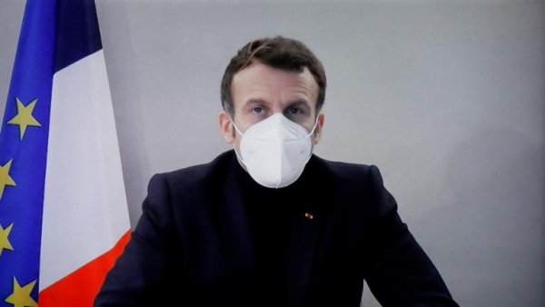 Pari de Macron : le confinement plane toujours, la colère grandit