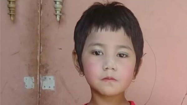 Myanmar. Une petite fille de 7 ans tuée par les militaires dans les bras de son père 