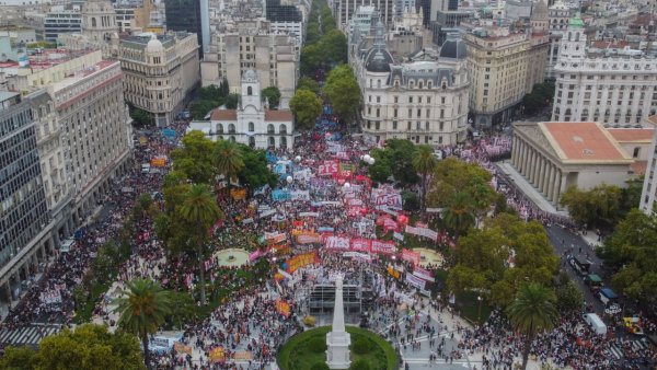 Argentine. A 45 ans de la dictature militaire, des milliers de manifestants dans les rues