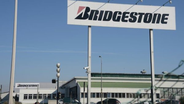 Bridgestone licencie 850 salariés. Une défaite sans bataille grâce au dialogue social des directions syndicales