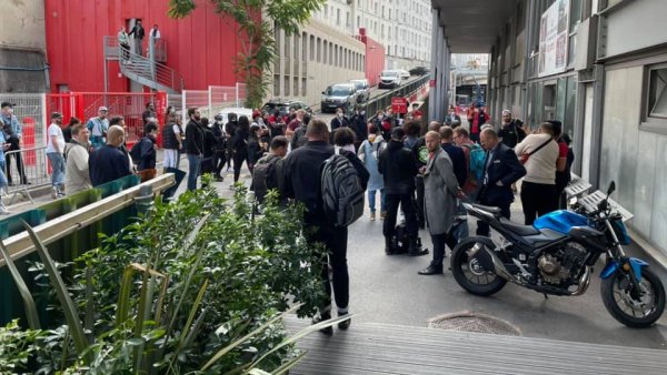 "Négresse", "pute" ... : insultes racistes et menaces contre une déléguée syndicale à Gare du Nord