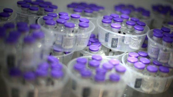 Casse du système de santé : 260 personnes vaccinées avec des doses périmées