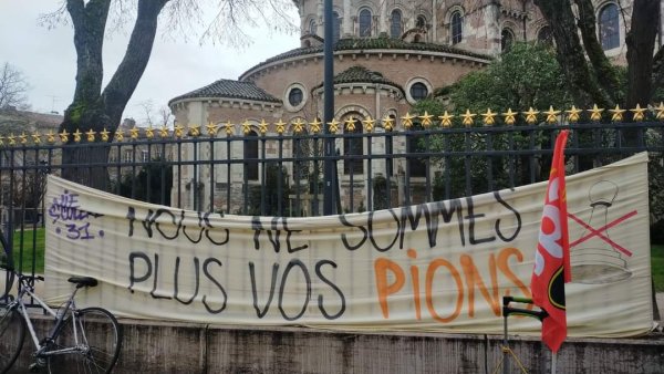 Grève des AED à Toulouse : « relier notre lutte pour les services publics à une lutte d'ensemble »