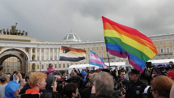  Loi contre la « propagande LGBT » en Russie : la nouvelle offensive réactionnaire de Poutine