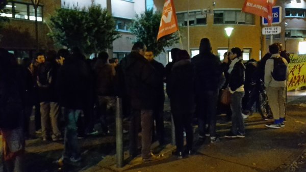 Toulouse. Rassemblement devant le commissariat pour soutenir trois manifestants convoqués 