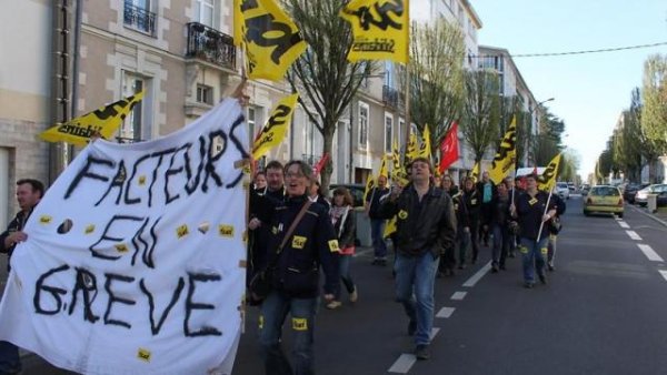 Grève nationale à la Poste dans le pire bagne salarial de France