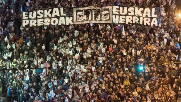 Pays basque. ETA livre ses armes