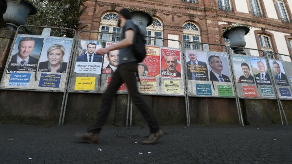 Les 18-24 ans ont voté à 30 % pour Mélenchon… et se sont abstenus à 29 %