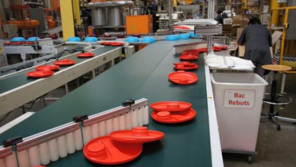 Tupperware ferme son usine Française, 235 emplois supprimés