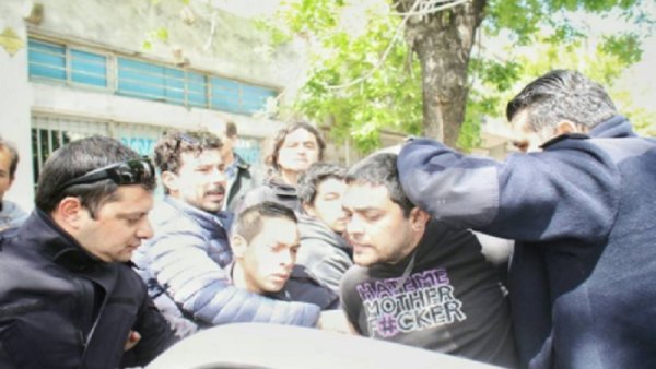 Nouveau scandale en Argentine. Arrestation de 6 militant-e-s du PTS le jour des élections 