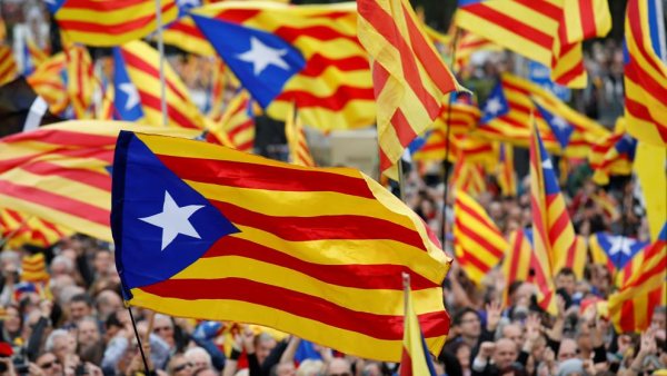 En Catalogne, c'est la République qui a été proclamée ! 