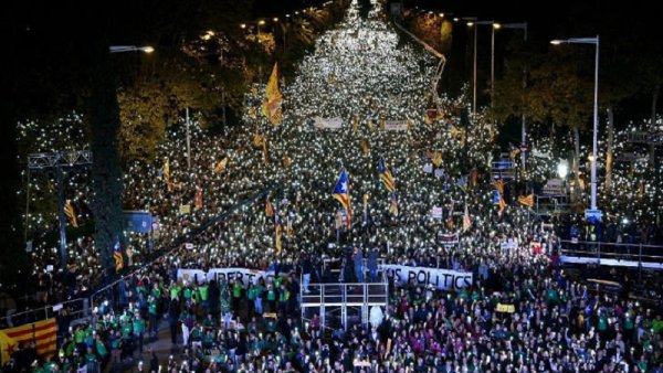  VIDEO. A Barcelone, 750.000 personnes ont manifesté pour l'indépendance