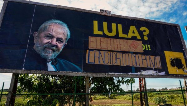 La caravane électorale de Lula visée par des tirs. La dictature est-elle en marche au Brésil ?