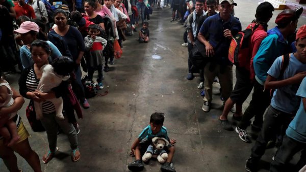 Trump prépare l'état d'urgence et l'armée contre la caravane de migrant.e.s