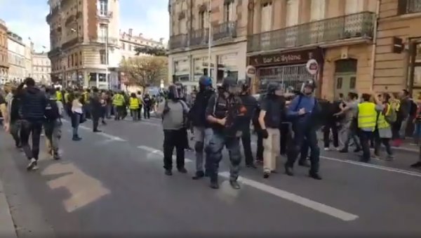 VIDEO. Toulouse : « Incroyables scènes où les policiers vont immédiatement au contact »