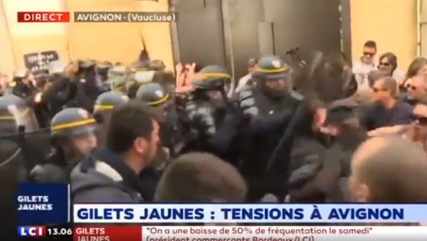VIDEOS. Acte 20. Avignon : les enfants sont fouillés, des charges brutales des CRS 