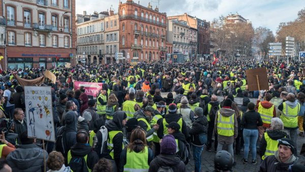 Toulouse : Moudenc joue la carte des commerçants contre les Gilets Jaunes et interdit les manifestations