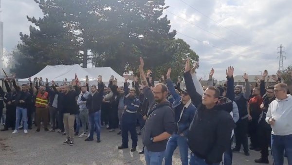 La grève des raffineurs pour les salaires massivement reconduite chez Exxon et Total Normandie