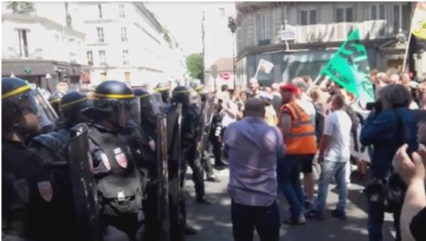 Vidéo. Ce 28 juin à Paris, les CRS répriment le cortège cheminot