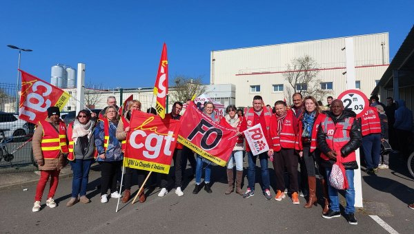 Laval : grève dans les abattoirs de la SNV pour 8% d'augmentation et contre la réforme des retraites