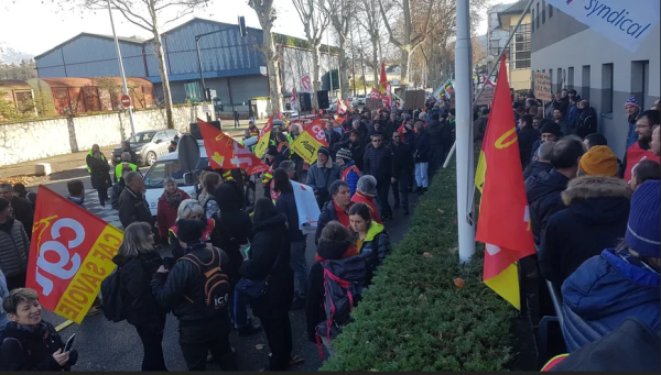 Blocage des bus, envahissement de la Ferropem : Chambéry rythme sa mobilisation