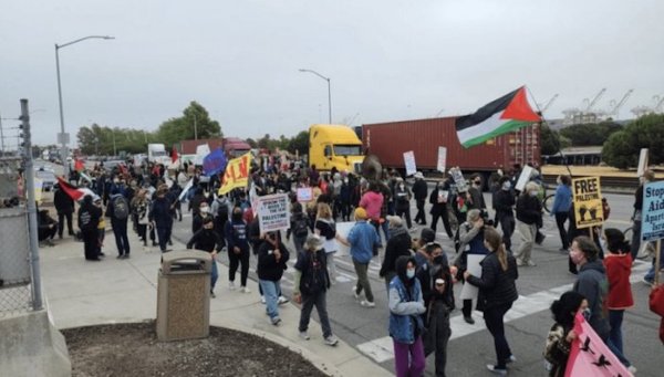 Solidarité Ouvrière. Les dockers de Oakland empêchent le déchargement de bateaux israéliens