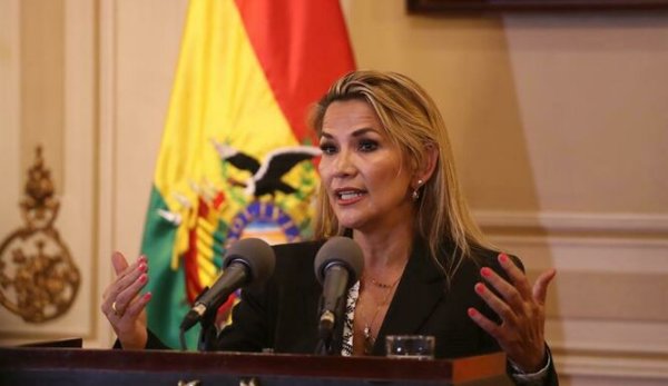 Bolivie : les élections sont annoncées, le coup d'État s'institutionnalise
