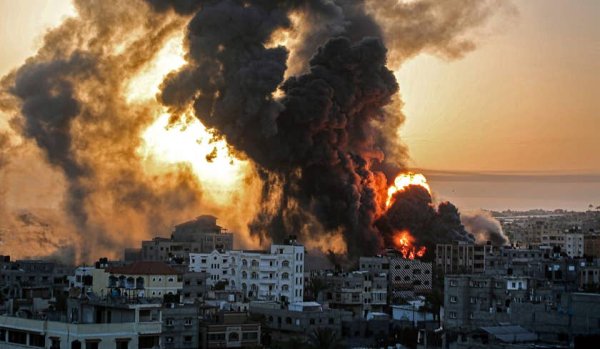 Nuit d'horreur à Gaza, des dizaines de victimes sous les bombes israéliennes