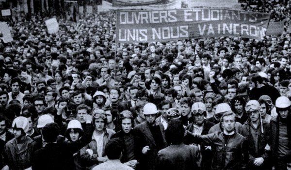 Pour Mélenchon, l'abstention est « une forme de grève générale civique »